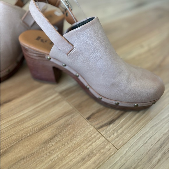 Korks Women's Tan Leather Teagan Clogs Size 8 - Picture 3 of 8